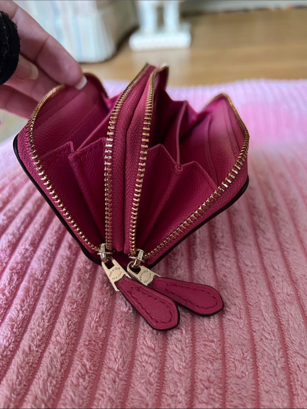 Coach Double Zip Card Case/Wallet-Like New - Picture 15 of 15